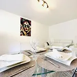 Center - 2 Pieces Avec Terrasse * Cannes