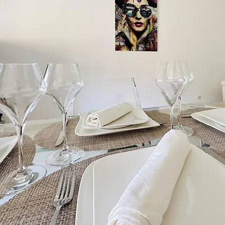 Διαμέρισμα Center - 2 Pieces Avec Terrasse Κάννες